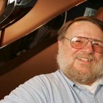 Ray Tomlinson: Sang Penemu E-mail