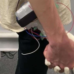 Osampo Kanojo Bisa Gantikan Manusia untuk Bergandengan Tangan