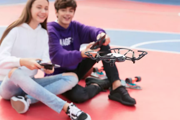 7 Drone Murah dan Terbaik yang Mudah Dioperasikan oleh Pemula