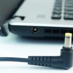 Dampak yang Terjadi Kalau Charge Laptop Terlalu Lama?