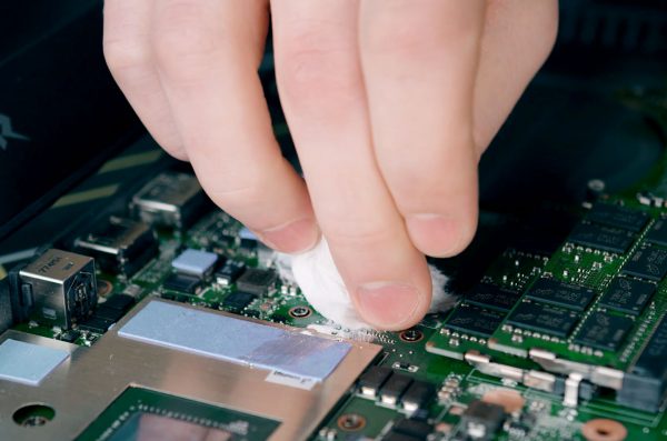 Begini Tips Merawat Motherboard Laptop