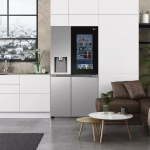 Keren! Kulkas Terbaru LG Bisa Dibuka dengan Perintah Suara