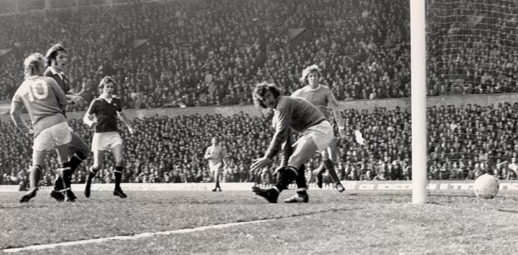 Asal usul Penemu Sepak Bola Dan Sejarahnya?