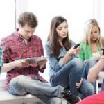 Tips Mengatasi Kecanduan Gadget Pada Anak