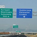 Pengendara Wajib Paham: Rambu Penunjuk Jalan Warna Hijau dan Biru Beda Artinya
