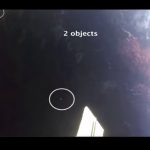 Heboh, “UFO” Tertangkap Pada Live Video Seorang Astronaut