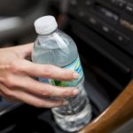 Mengapa Jangan Minum Air Hangat Pada Kemasan Botol Plastik?