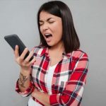 Inilah 7 Cara Menghadapi Cowok Cuek di Chat