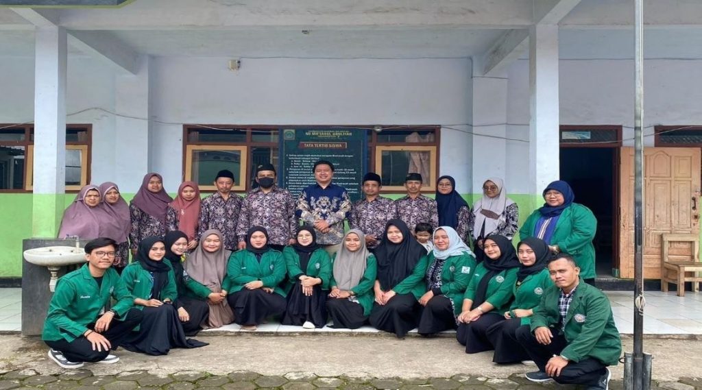 KKN-DIK MAHASISWA FKIP UHAMKA