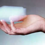 Kenali 5 Fakta Menarik Aerogel, Benda Padat Paling Ringan di Dunia