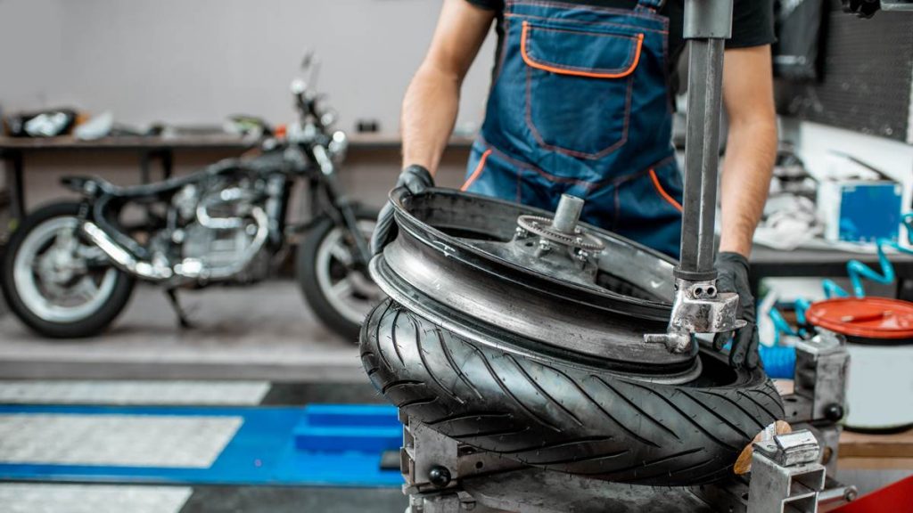 CARA MEMBACA KODE PADA BAN MOTOR