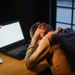 5 Tips Agar Tubuh Tetap Sehat! Ketika Bekerja Seharian di Depan Komputer