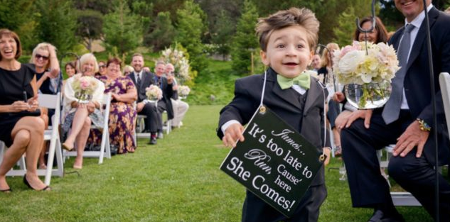 7 Etika Kondangan yang Wajib Kamu Terapkan Agar Nggak Malu-maluin