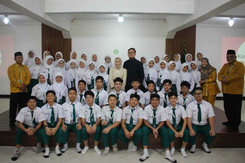 OSIS SMP Islam Al-Falaah: Coaching clinic Master Of Ceremony