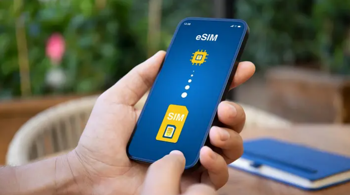 Daftar HP Android dan iPhone yang Bisa Pakai eSIM 2025, HP Kamu Ada di Daftar Tidak?
